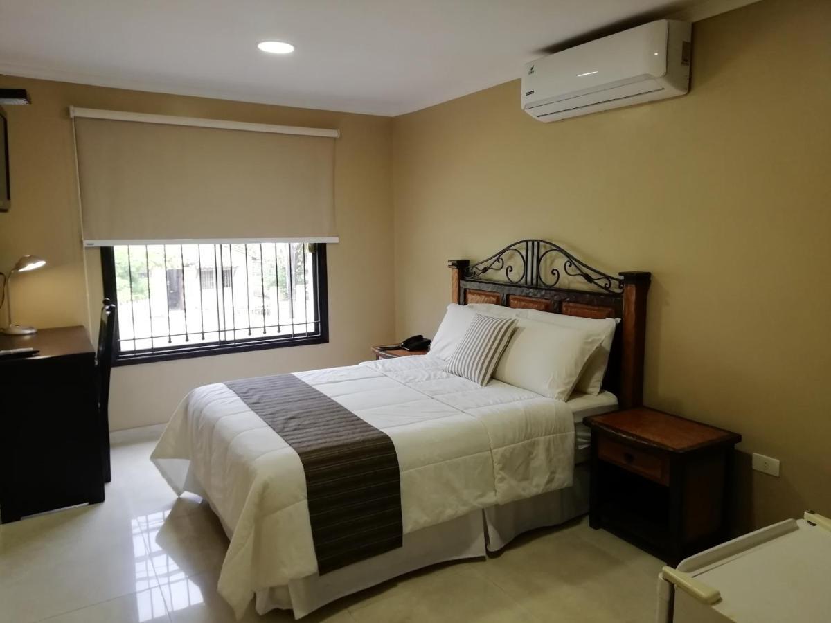 Posada Del Cielo Asuncion Bagian luar foto